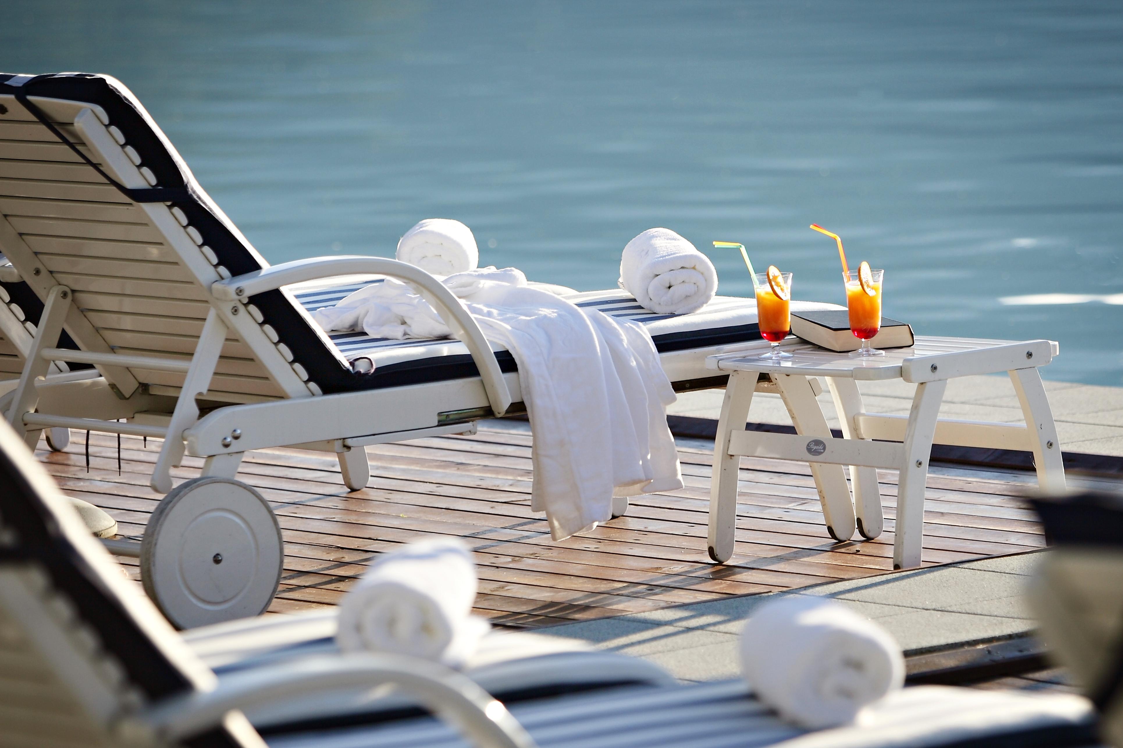 Grand Hotel Toplice - Small Luxury Hotels Of The World Bled Facilities photo A poolside lounge chair