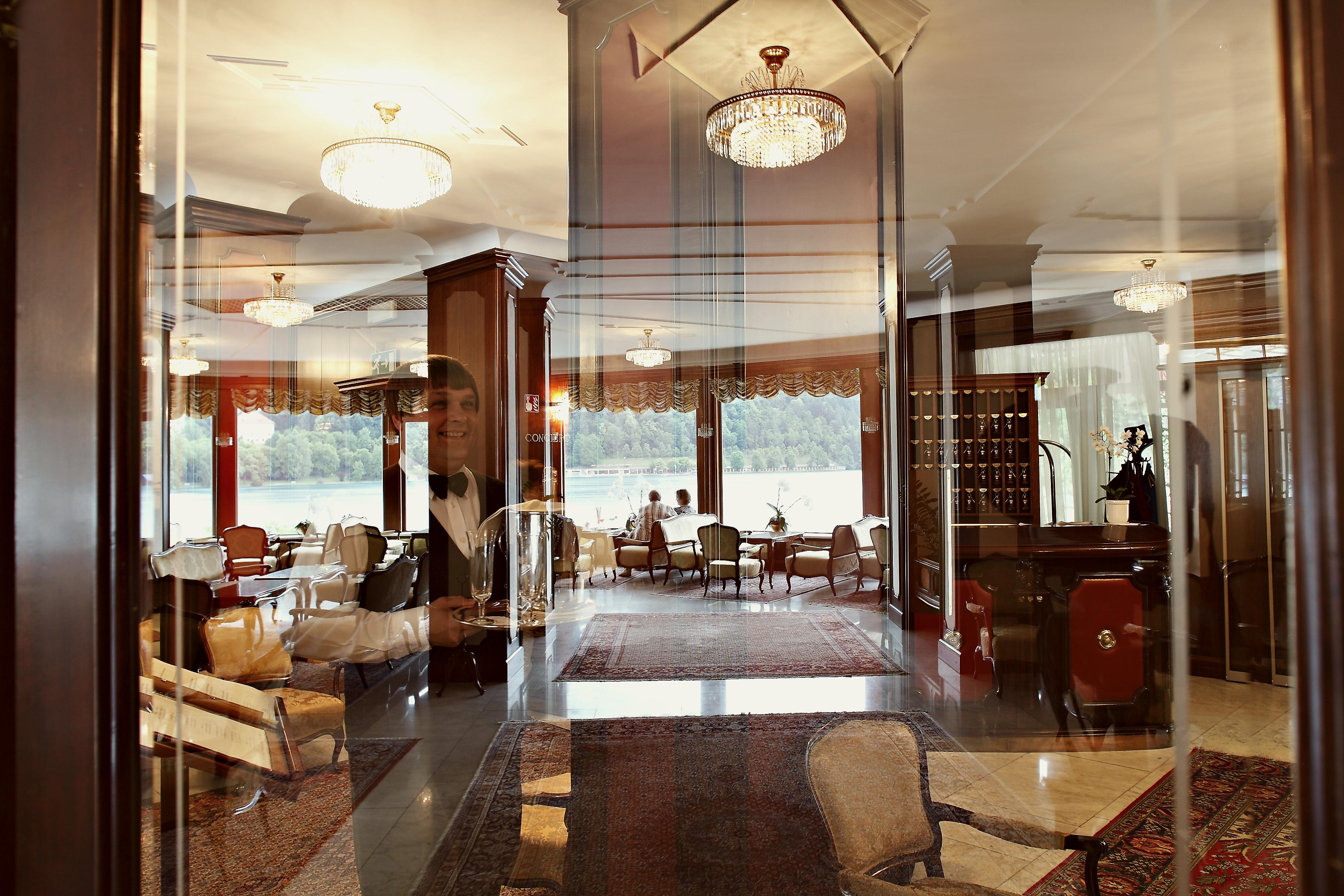 Grand Hotel Toplice - Small Luxury Hotels Of The World Bled Interior photo The lobby of the hotel