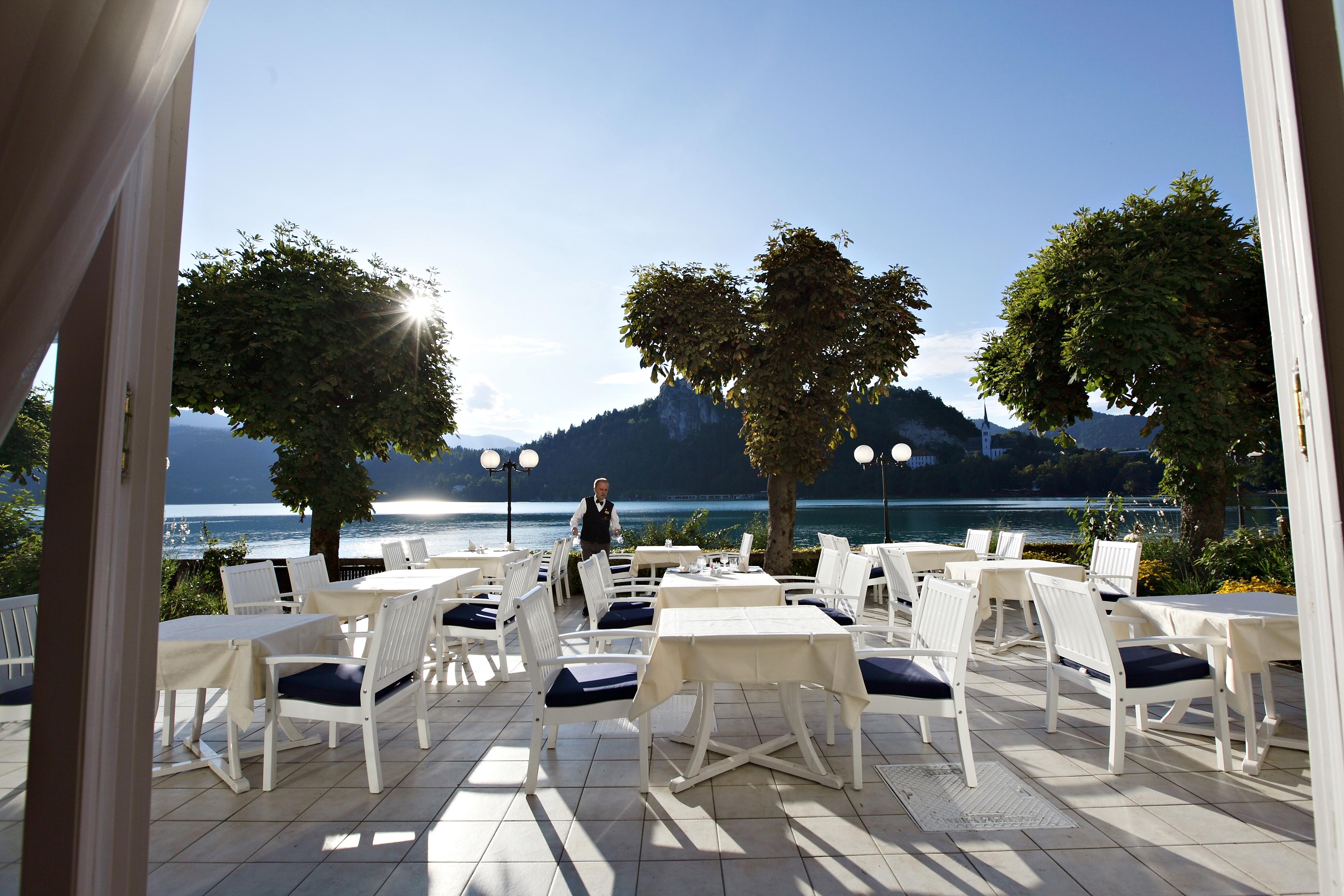 Grand Hotel Toplice - Small Luxury Hotels Of The World Bled Restaurant photo The restaurant at the hotel